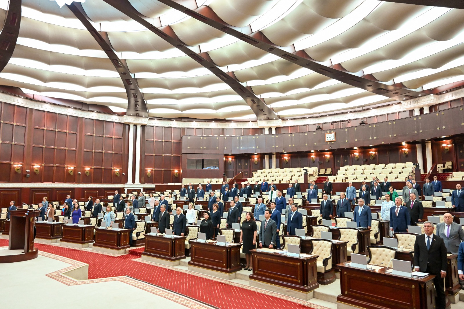 Milli Məclisin yaz sessiyası başa çatıb